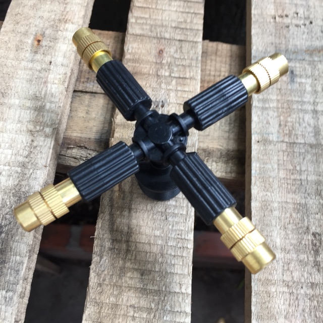 Cấu tạo béc tưới đồng 4 hướng